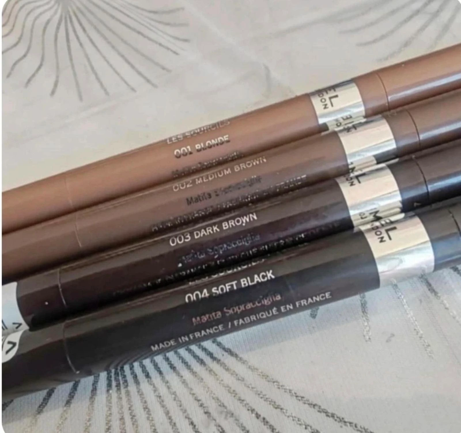 Eyebrow pencils brow this way – photo 3